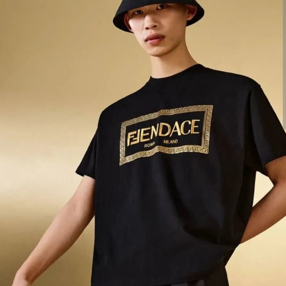 FENDACE Fendi x Versace Black T shirt XL